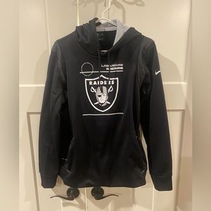 Women’s Nike Raiders hoodie size large